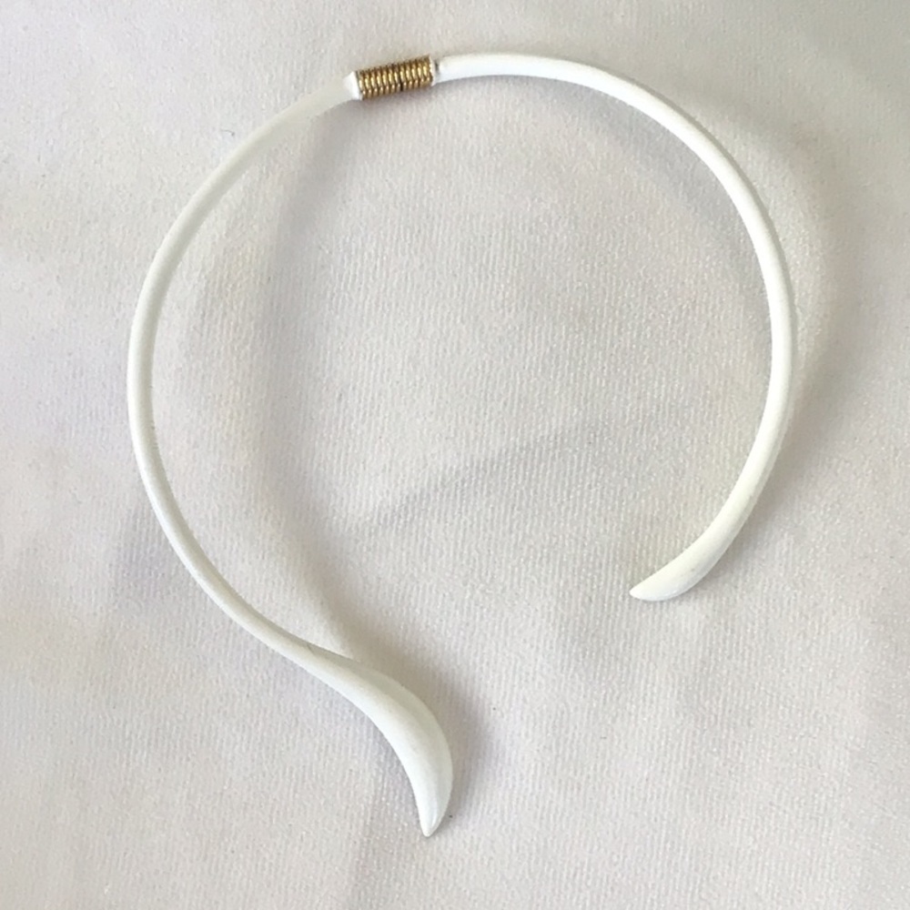 Vintage Anne Klein modernist , Mid-Century metal choker, white adjustable signed